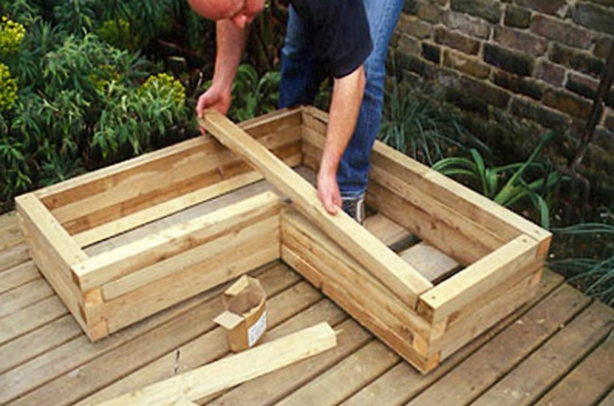 How To Make A Wooden Planter  BBC Gardeners World Magazine